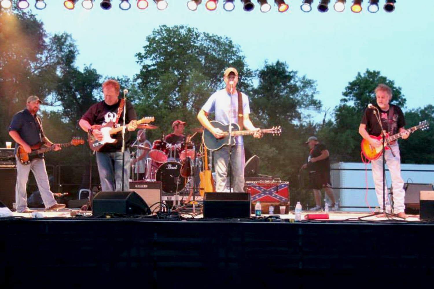 Live Music featuring Cactus Flats at 
						Thunder by the River in Wisner, Nebraska - 
						Northeast Nebraska Musicians Cactus Flats   
						performing live  
						at Thunder By The River in Wisner, Nebraska  
						on Saturday, August 20, 2016.