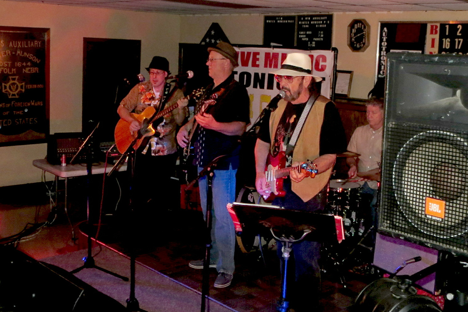 Live Music featuring Jim Casey, Nick Leland, & Matt Casey at Norfolk VFW in Norfolk, Nebraska - 
						Northeast Nebraska Musicians The Jim Casey Trio - Jim Casey, Nick Leland, & Matt Casey -  
						performing live at Norfolk VFW in Norfolk, Nebraska at the 
						Halloween Costume & Dance Party on 
						Friday, October 28, 2016. 
						The Park Place is located at 
						130 Road W, 
						Leigh, NE 68643, 
						Phone (402) 487-2721.
